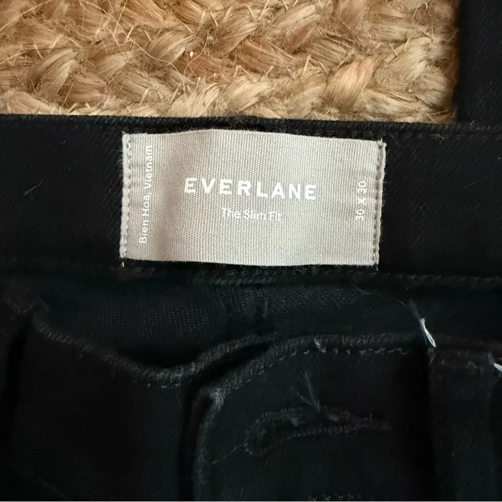 Everlane Men’s 30 x 30 The Slim Fit Black Denim Pants